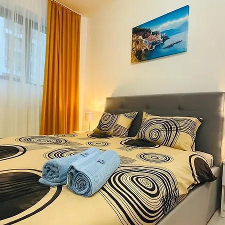 Urban Serenity Flat - Plaza Romania Mall Apartment *