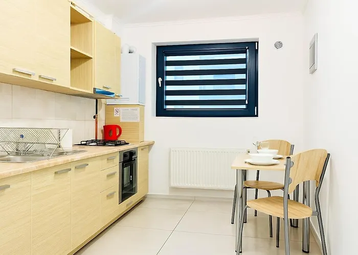 Urban Serenity Flat - Plaza Romania Mall Apartment *