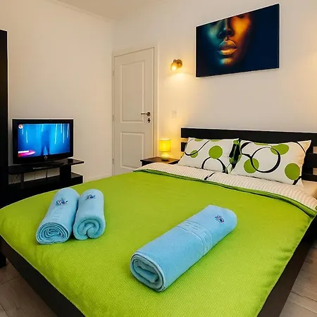 Urban Serenity Flat - Plaza Romania Mall