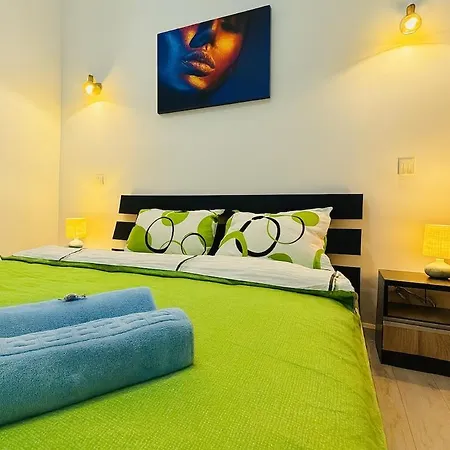 Urban Serenity Flat - Plaza Romania Mall