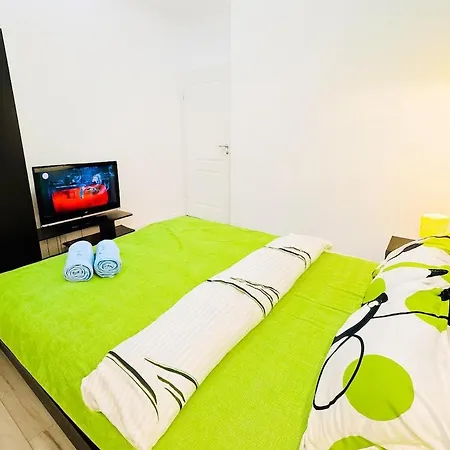 Urban Serenity Flat - Plaza Romania Mall Апартаменты *